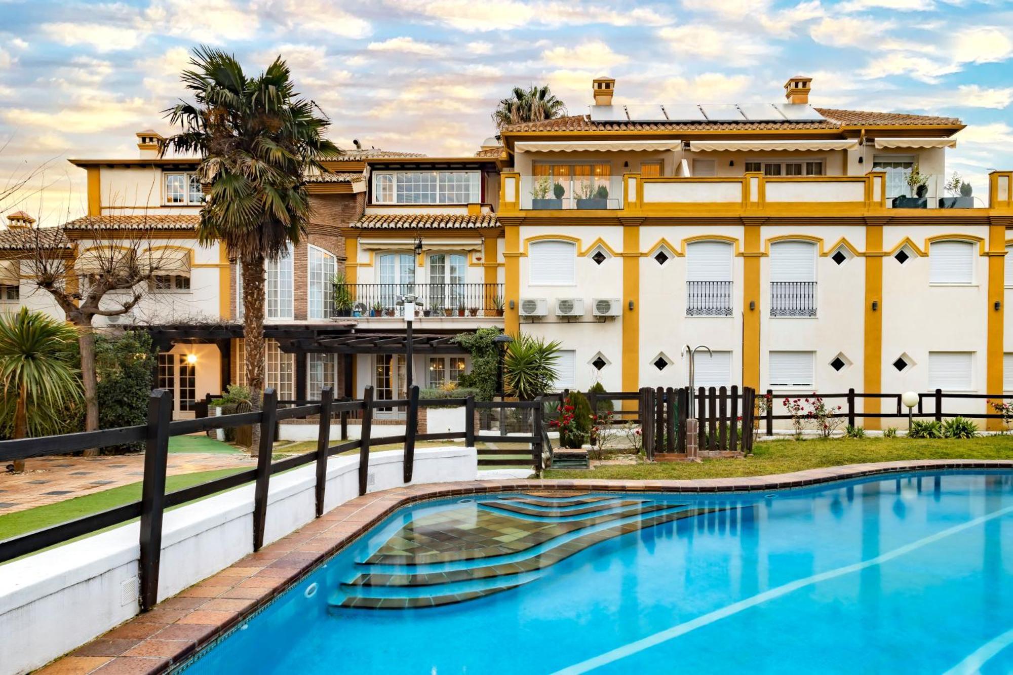 Hotel Cortijo Landete (Adults Only) Armilla Luaran gambar